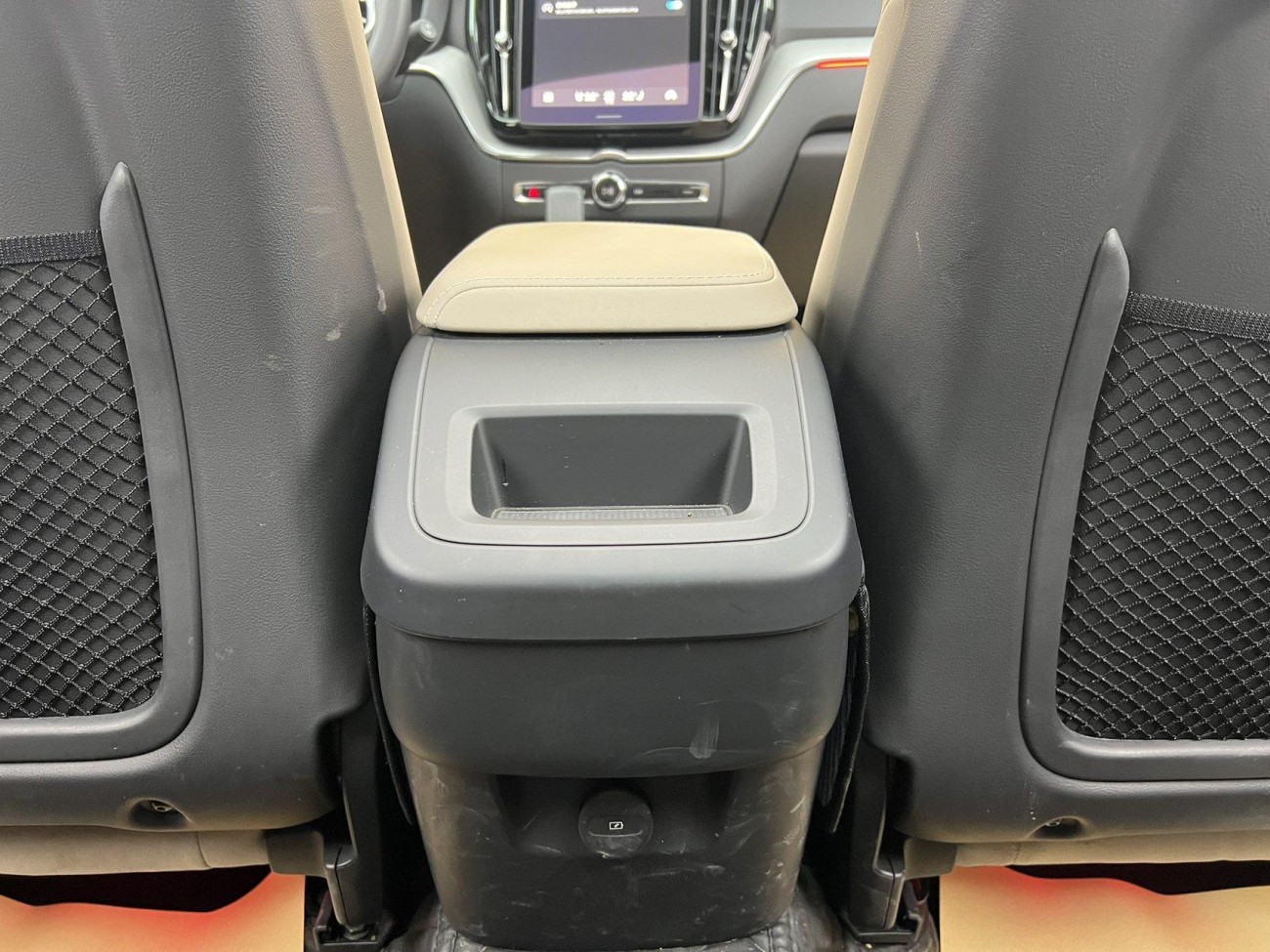 Volvo XC60 2025