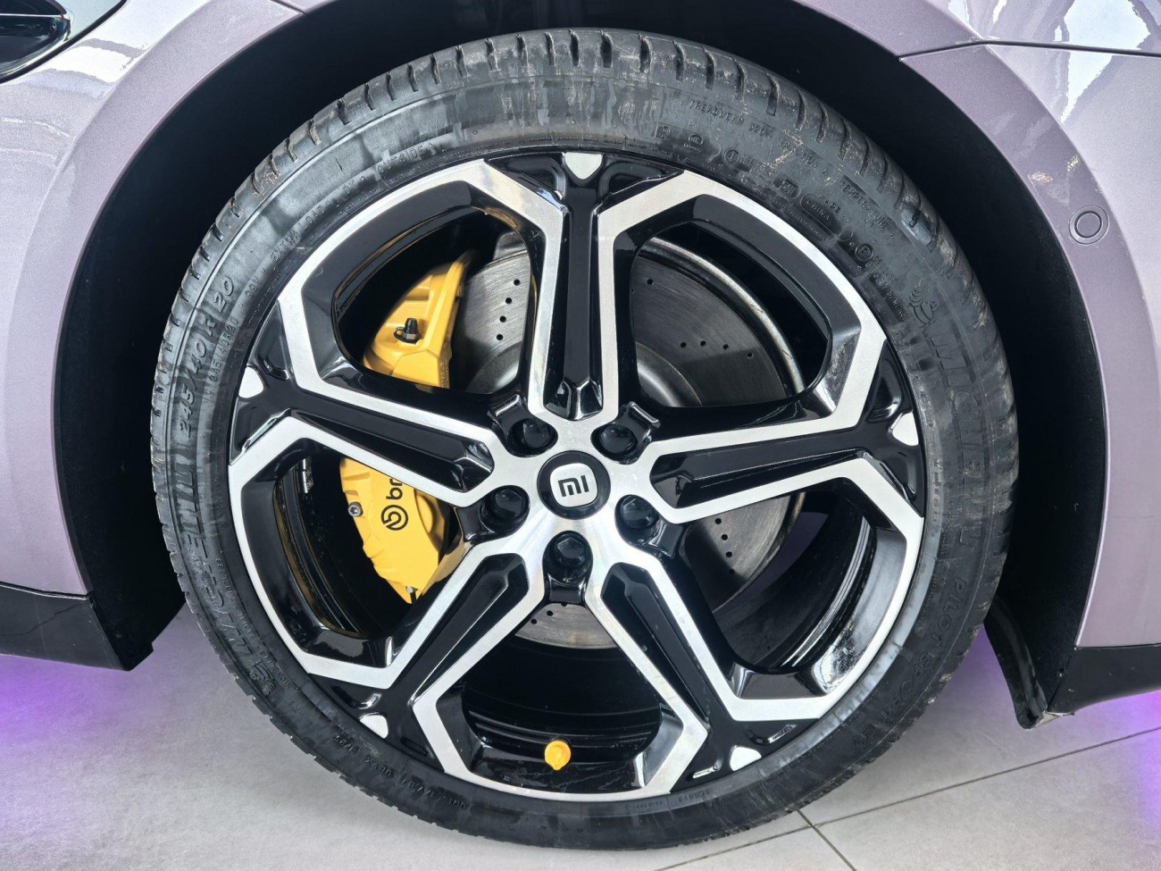 Xiaomi SU7 2025