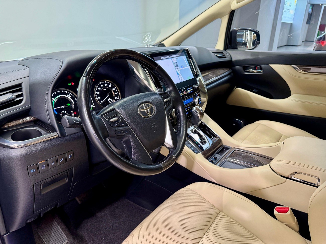 Toyota Alphard 2022