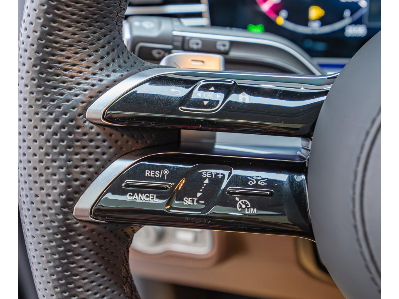 Mercedes-Benz GLS 450 4MATIC 2024