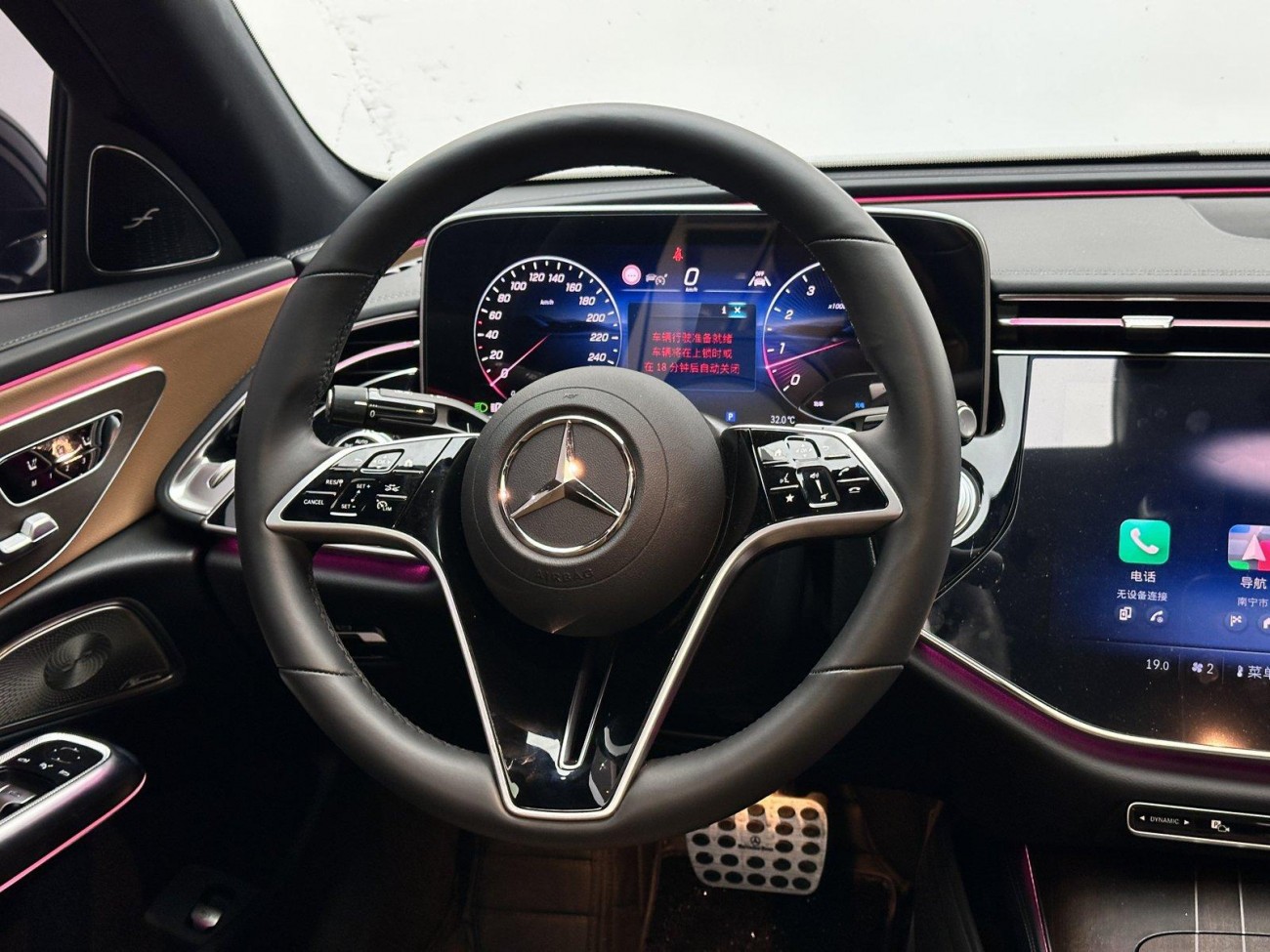 Mercedes-Benz E 300 L 2025