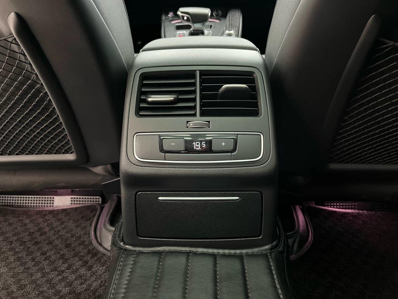 Audi A4L 40 TFSI 2023