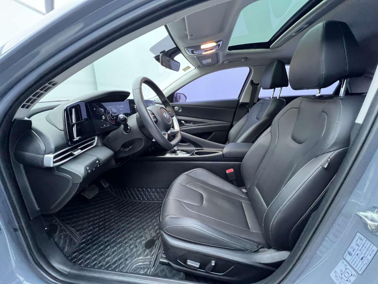 Hyundai Elantra 2022