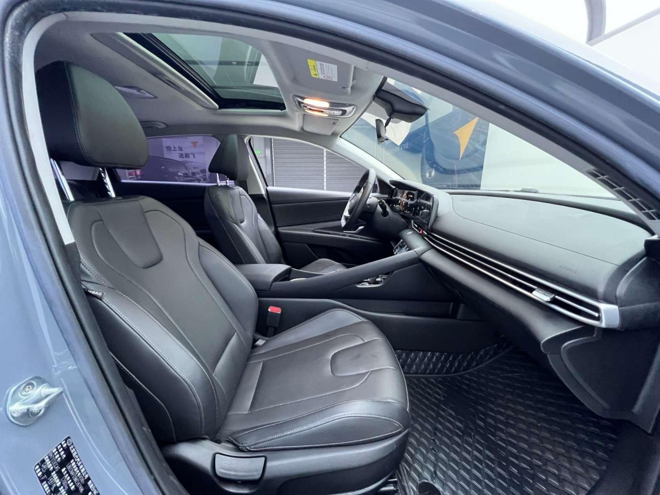 Hyundai Elantra 2022