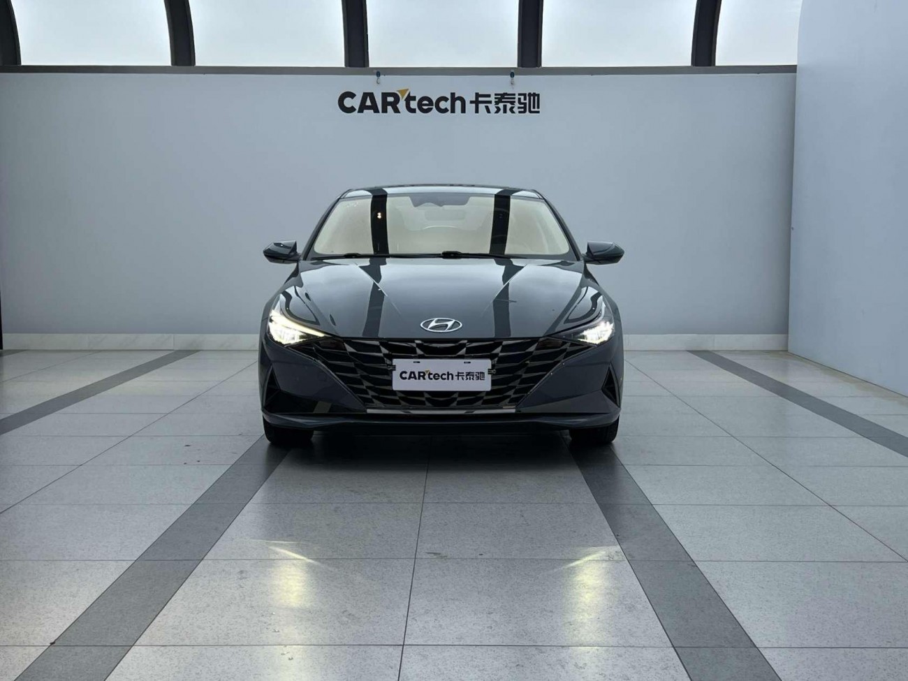 Hyundai Elantra 2022