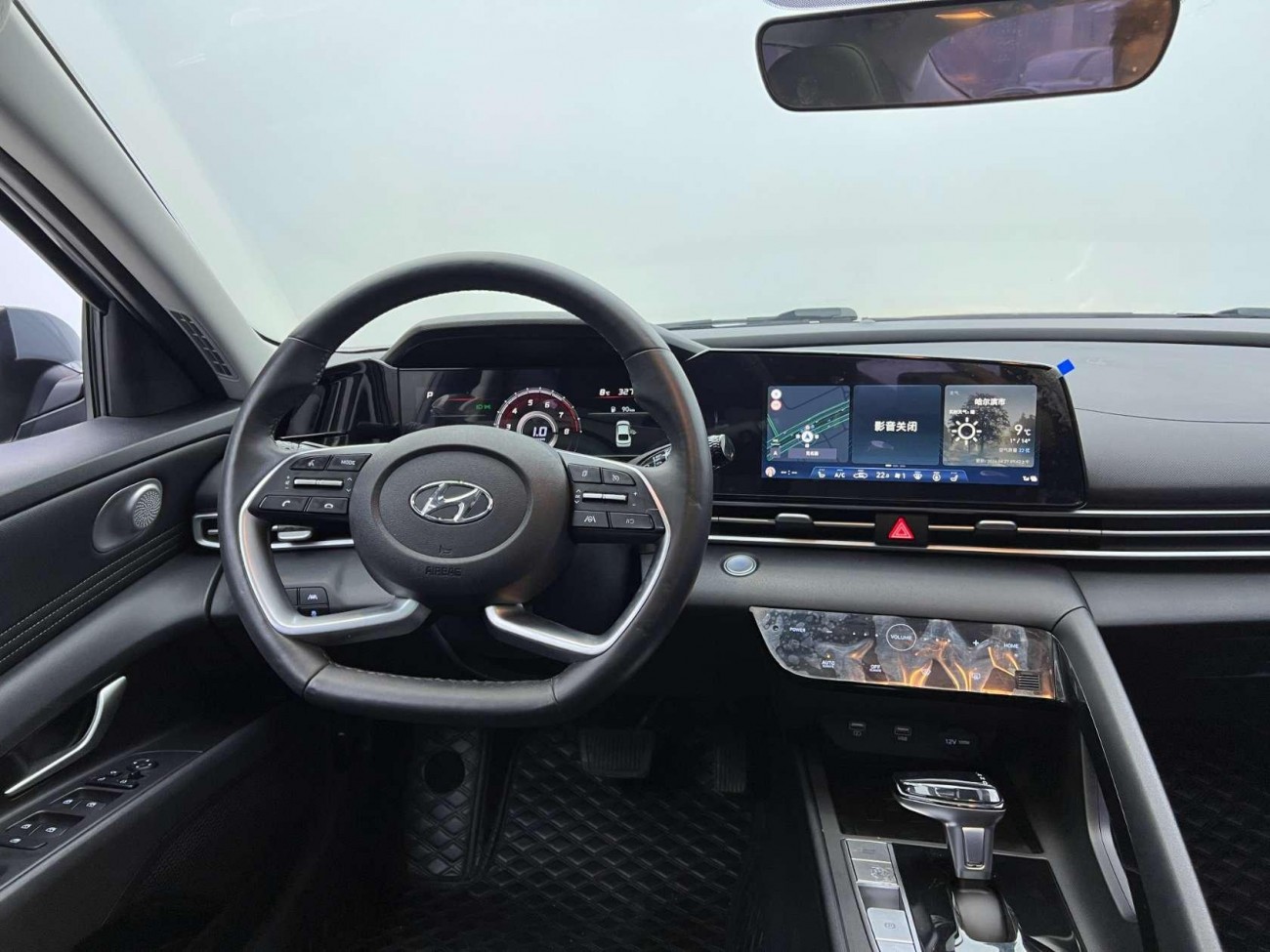 Hyundai Elantra 2022