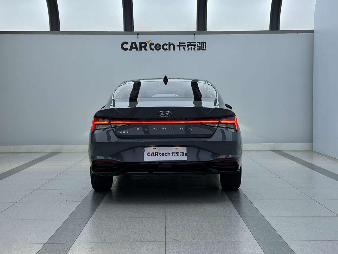 Hyundai Elantra 2022