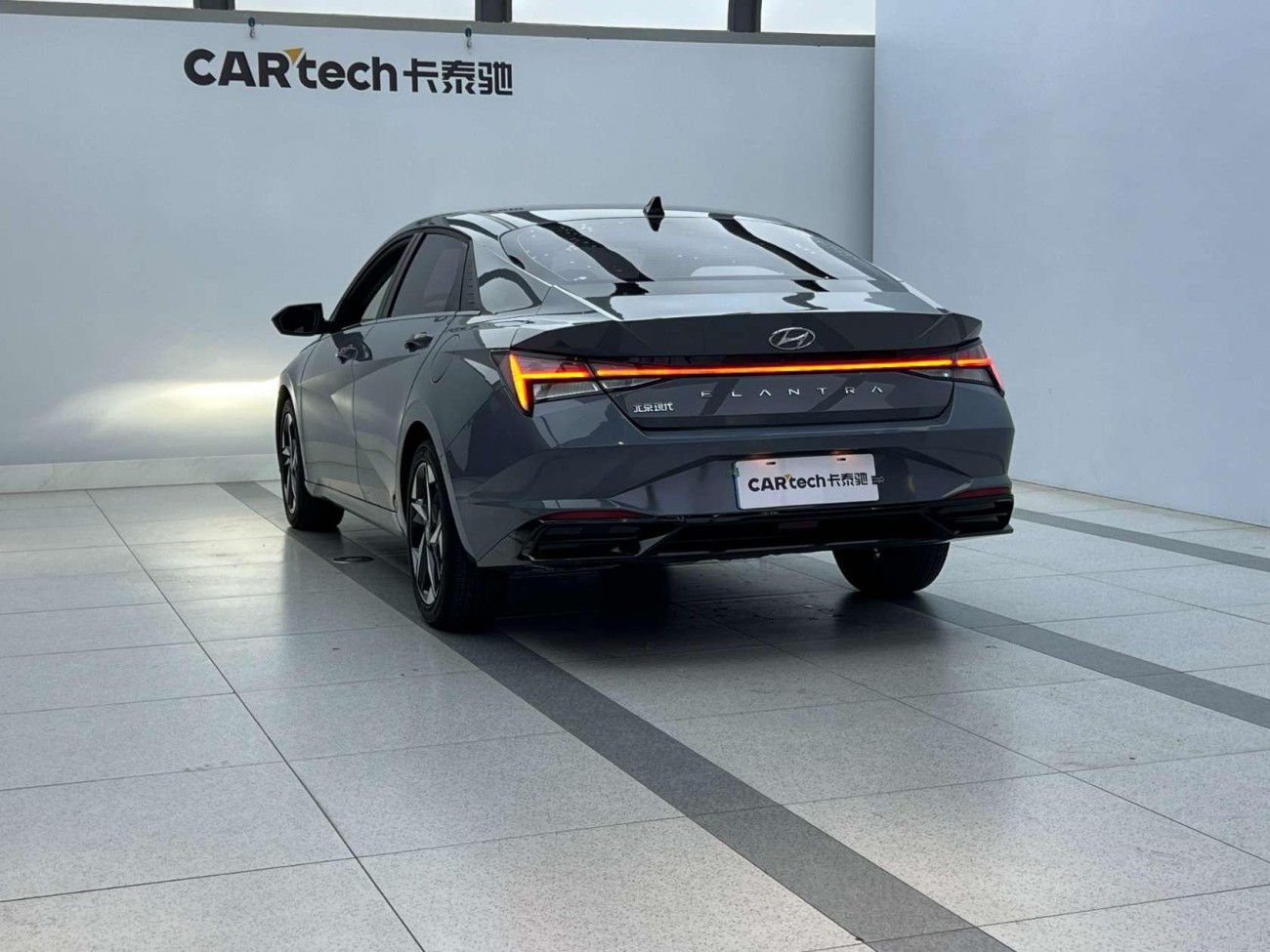 Hyundai Elantra 2022