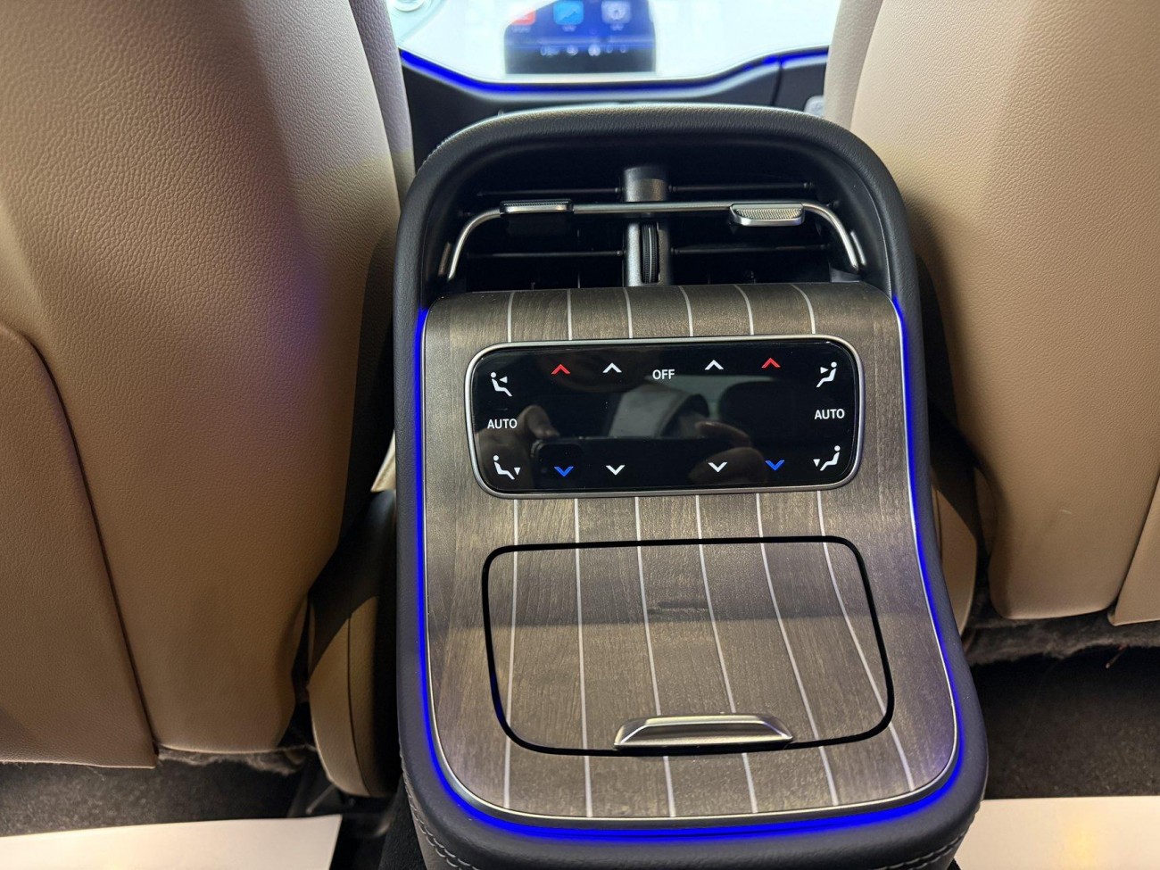 Mercedes-Benz E 300 L 2025