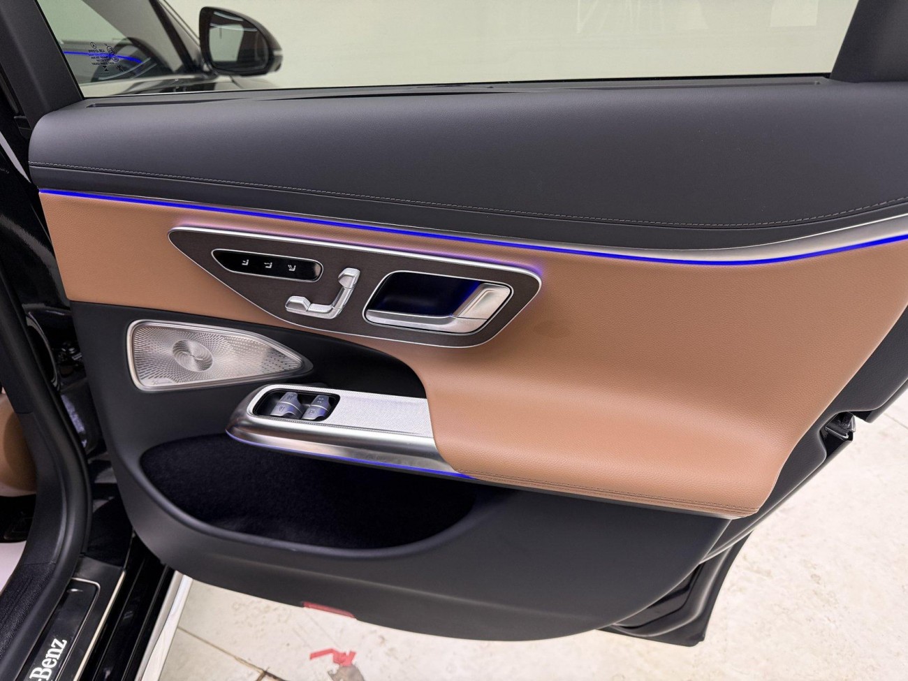 Mercedes-Benz E 300 L 2025