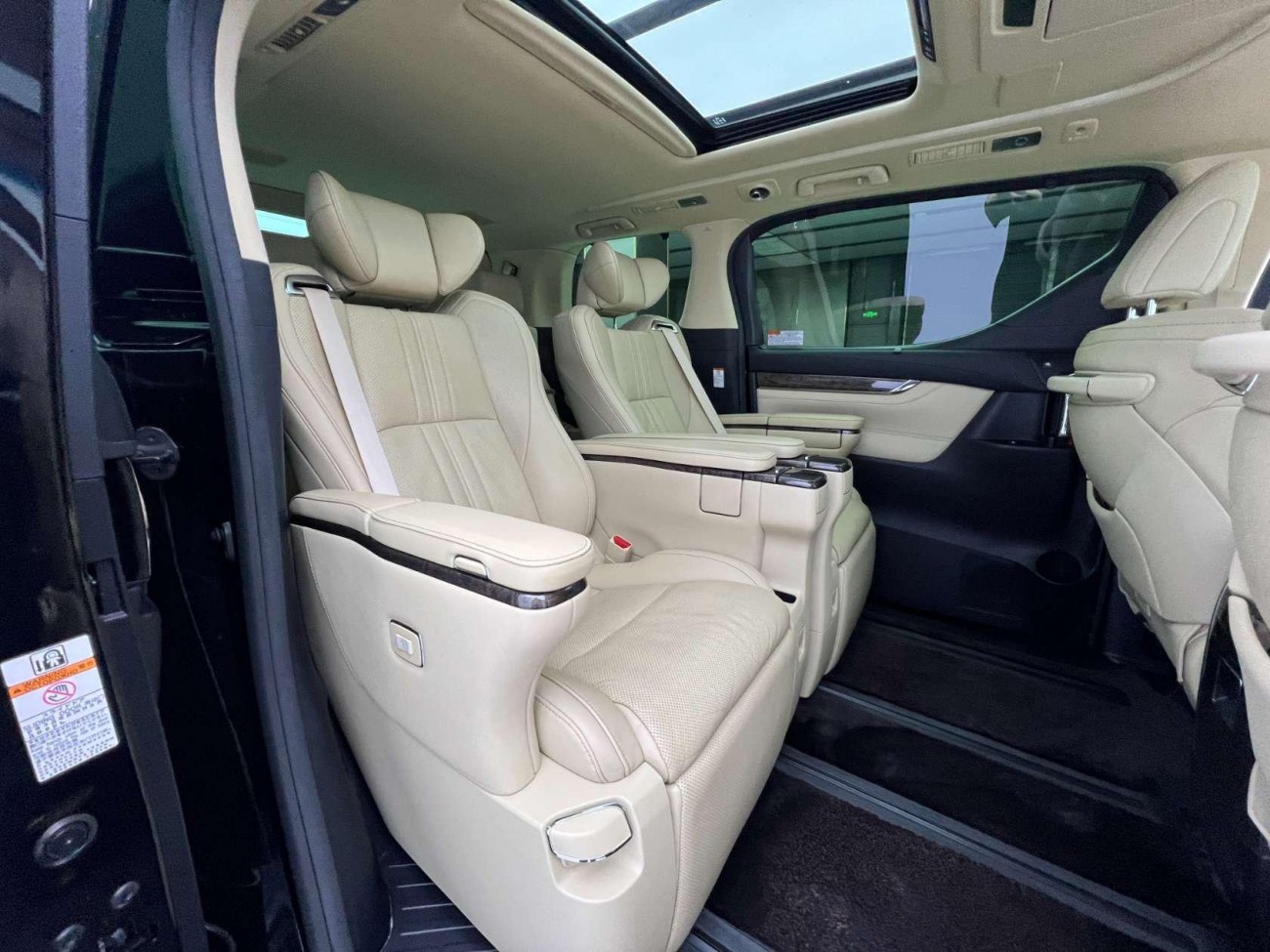 Toyota Vellfire 2020
