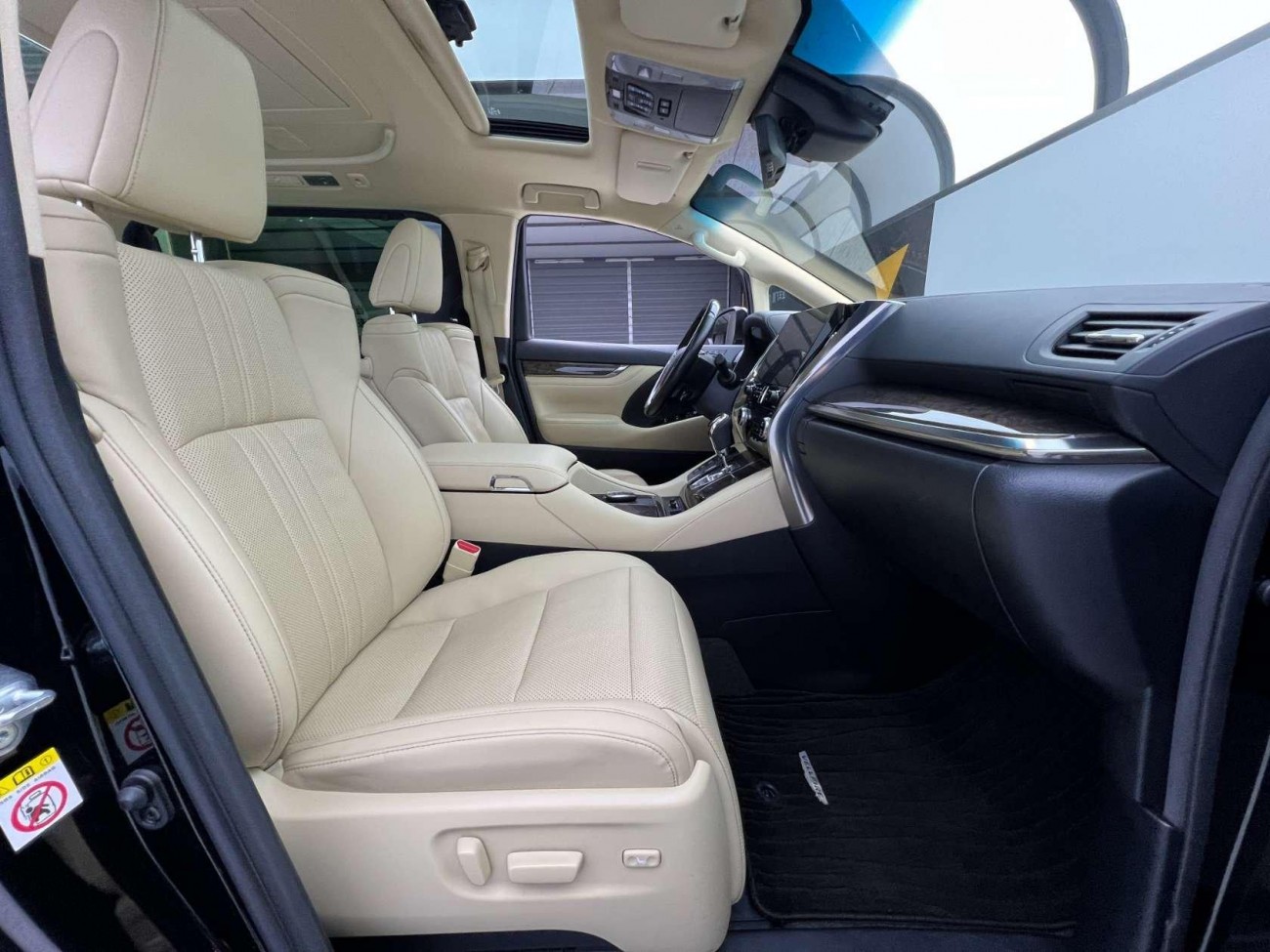 Toyota Vellfire 2020