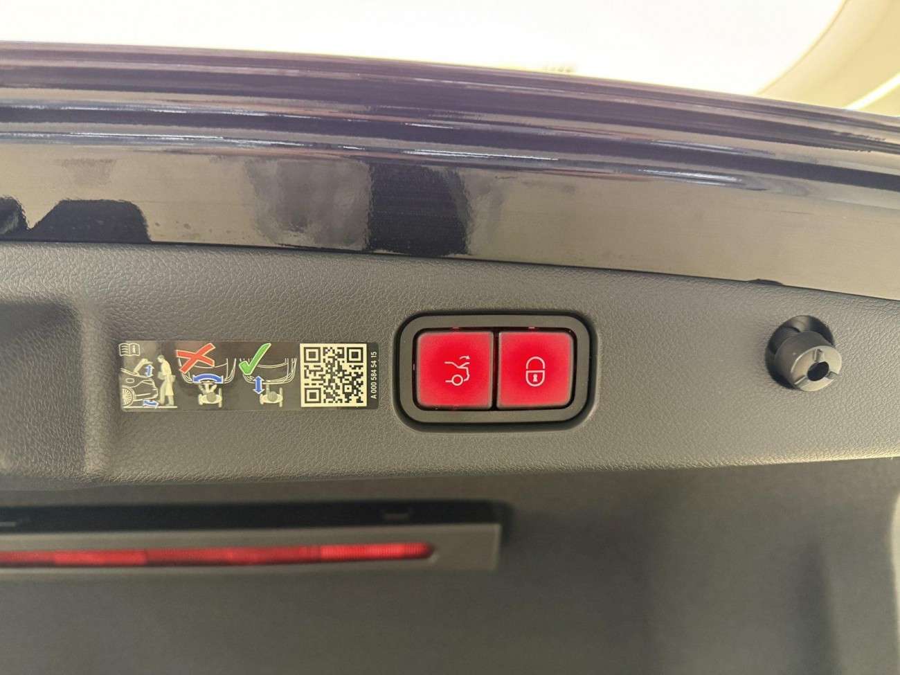 Mercedes-Benz E 350 e 2024