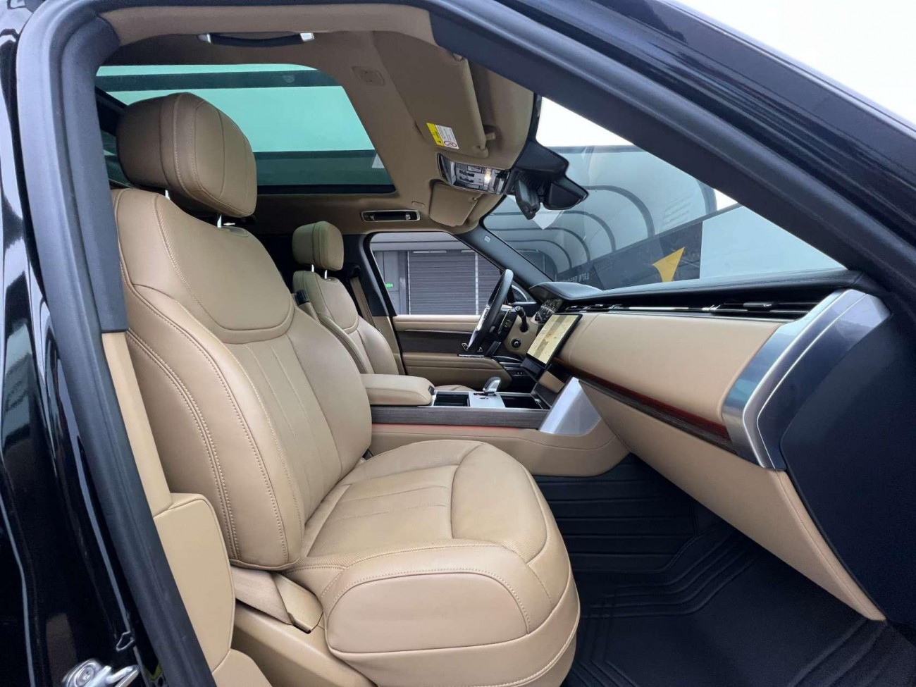 Land Rover Range Rover 2025