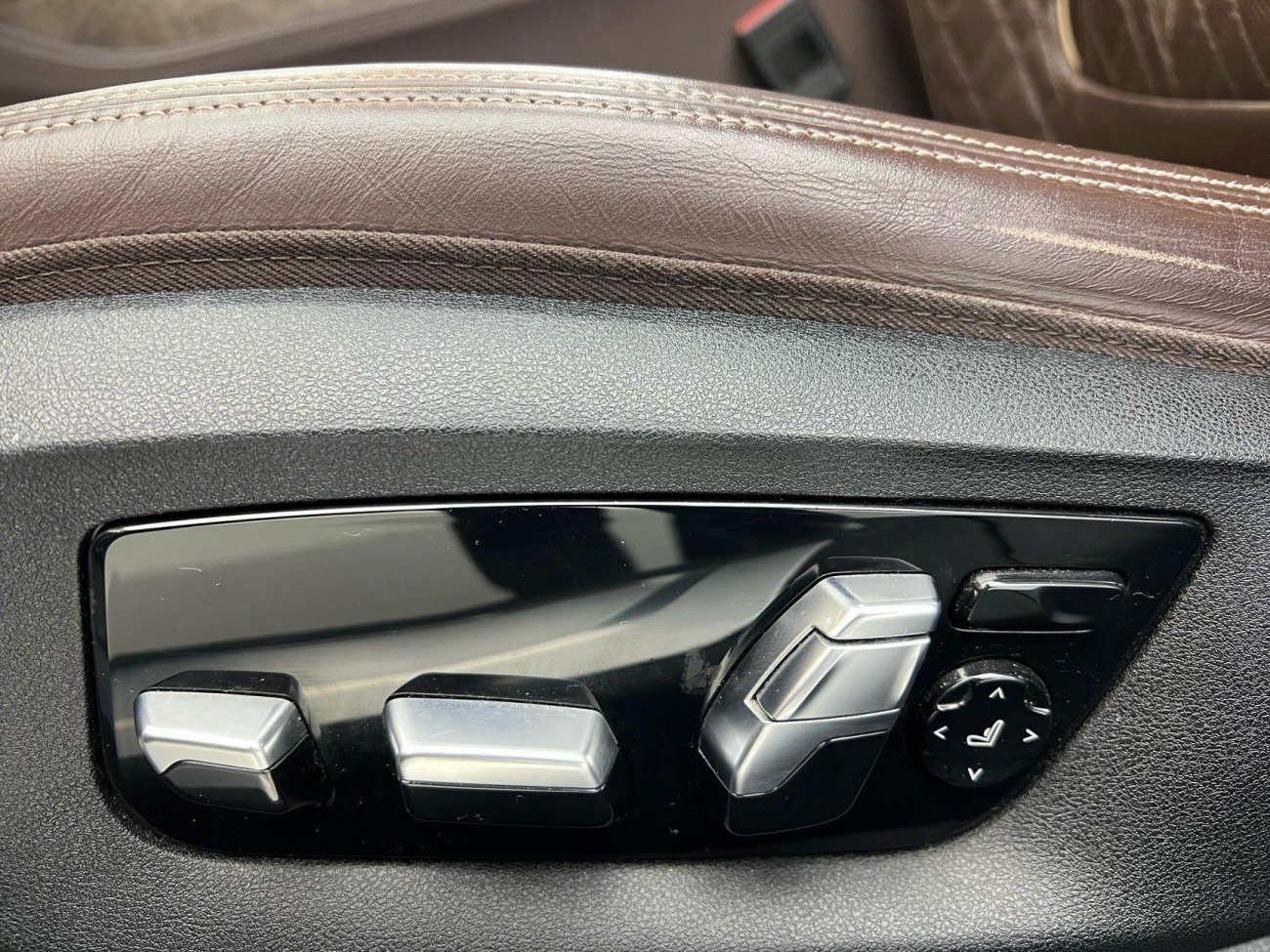 BMW 740Li 2020
