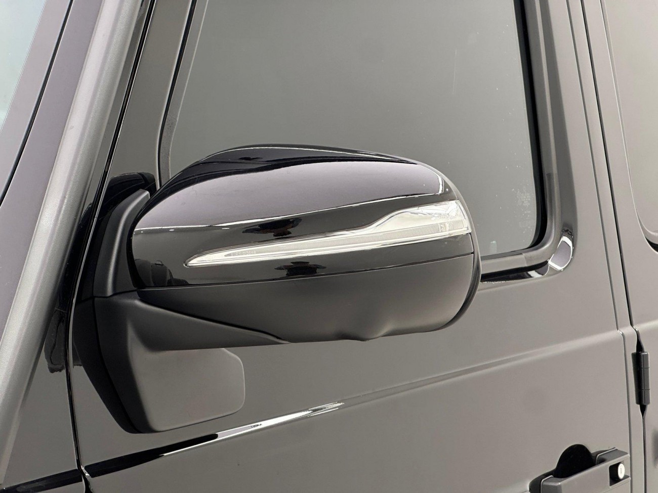 Mercedes-Benz G400d 2023