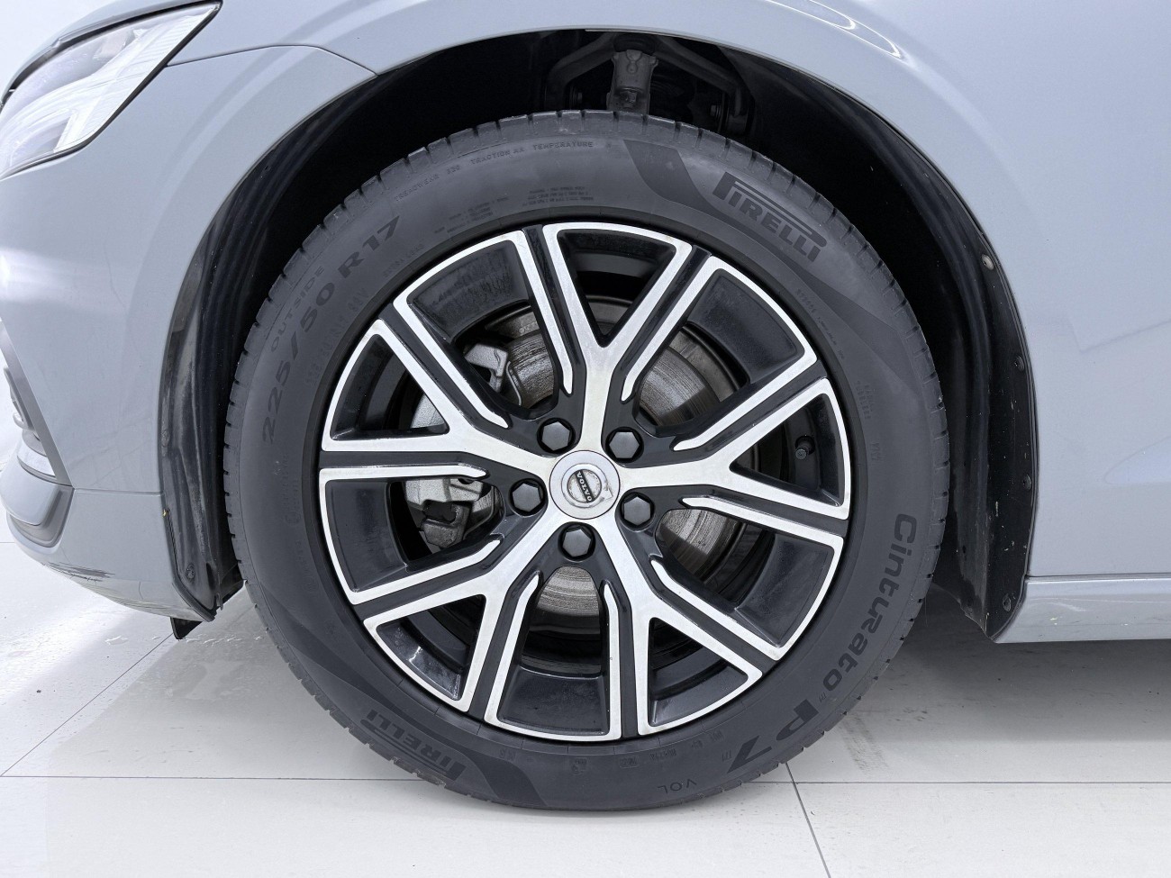 Volvo S60 2023