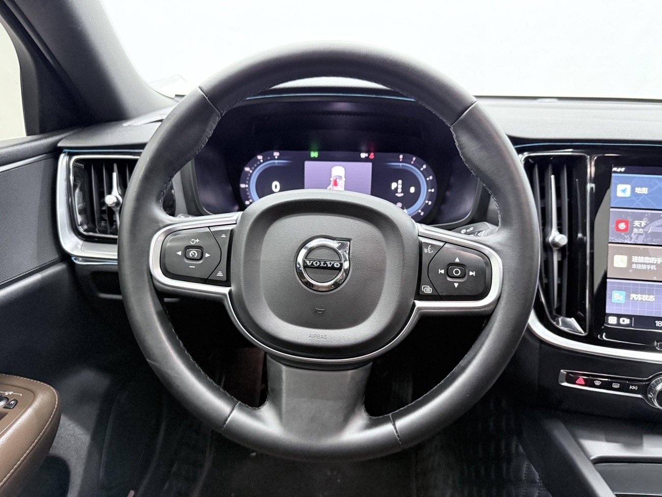 Volvo S60 2023