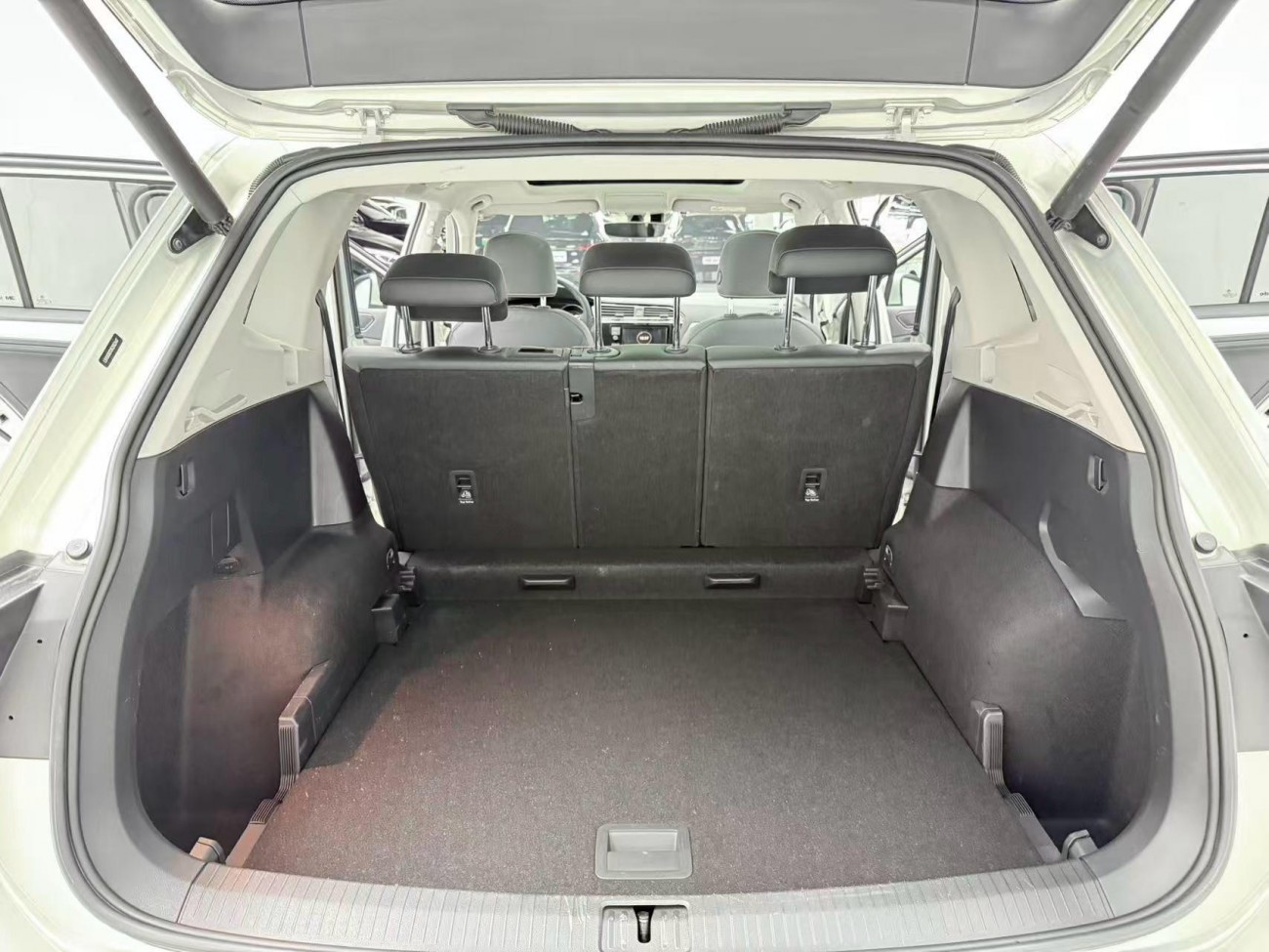 Volkswagen Tiguan L 2019