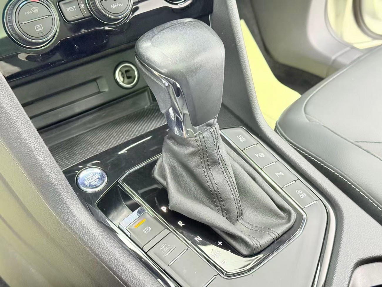Volkswagen Tiguan L 2019