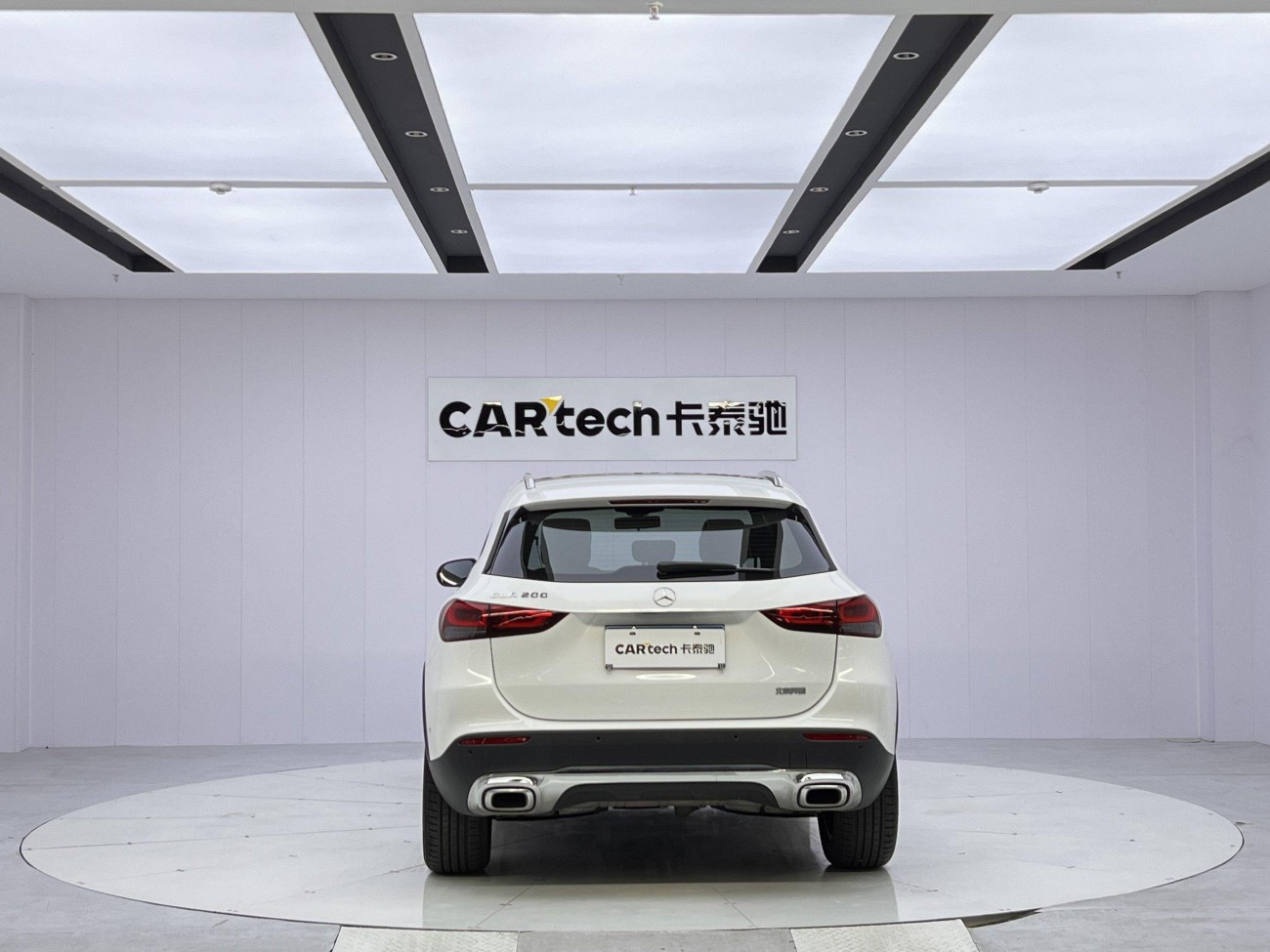 Mercedes-Benz GLA 200 2021