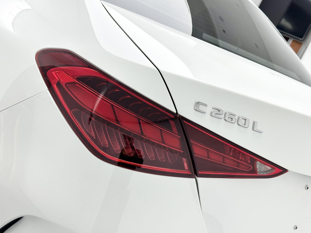 Mercedes-Benz C 260 L 2024