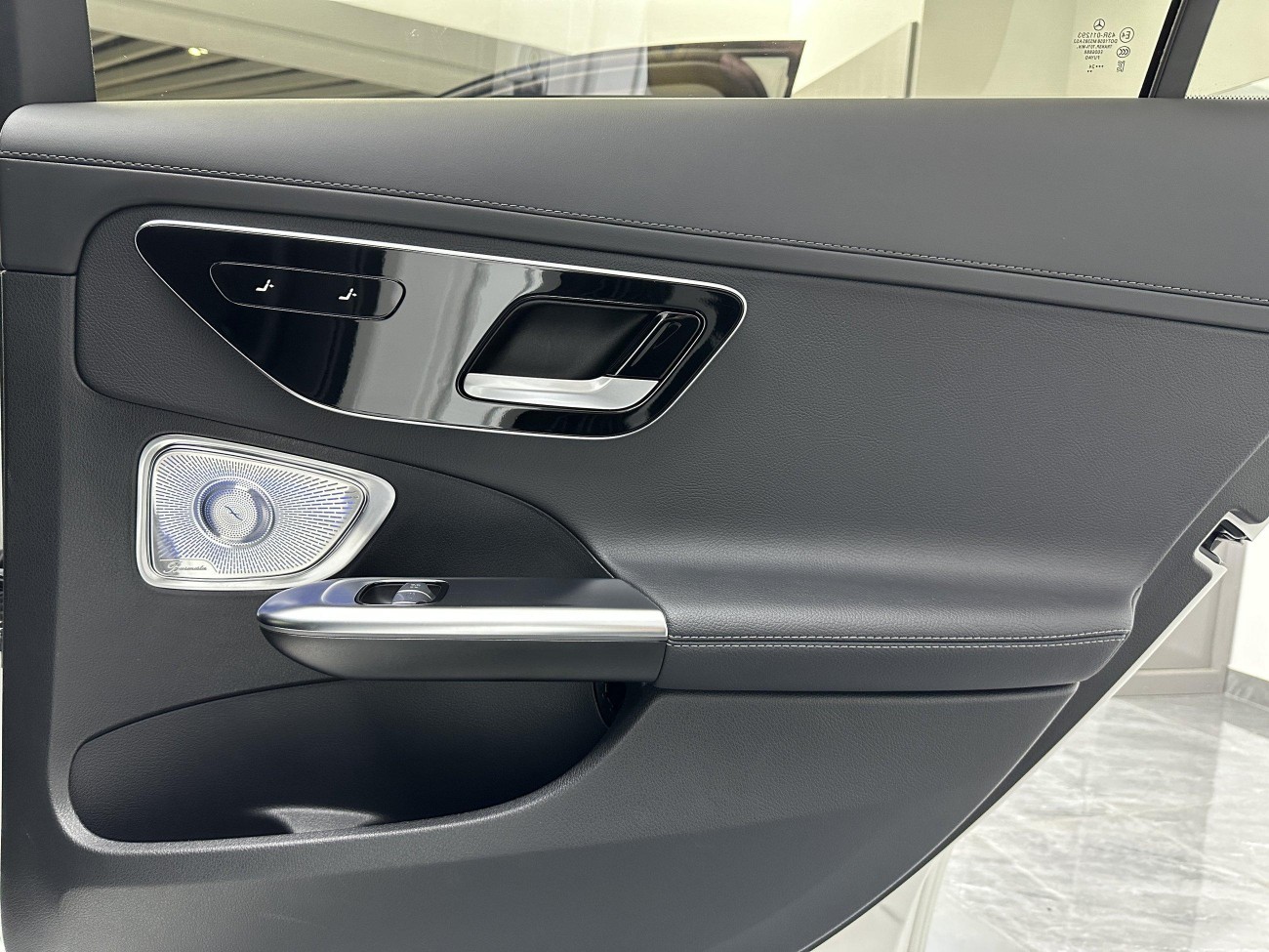 Mercedes-Benz C 260 L 2024