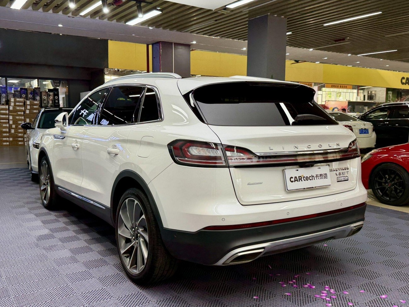 Lincoln Nautilus 2021