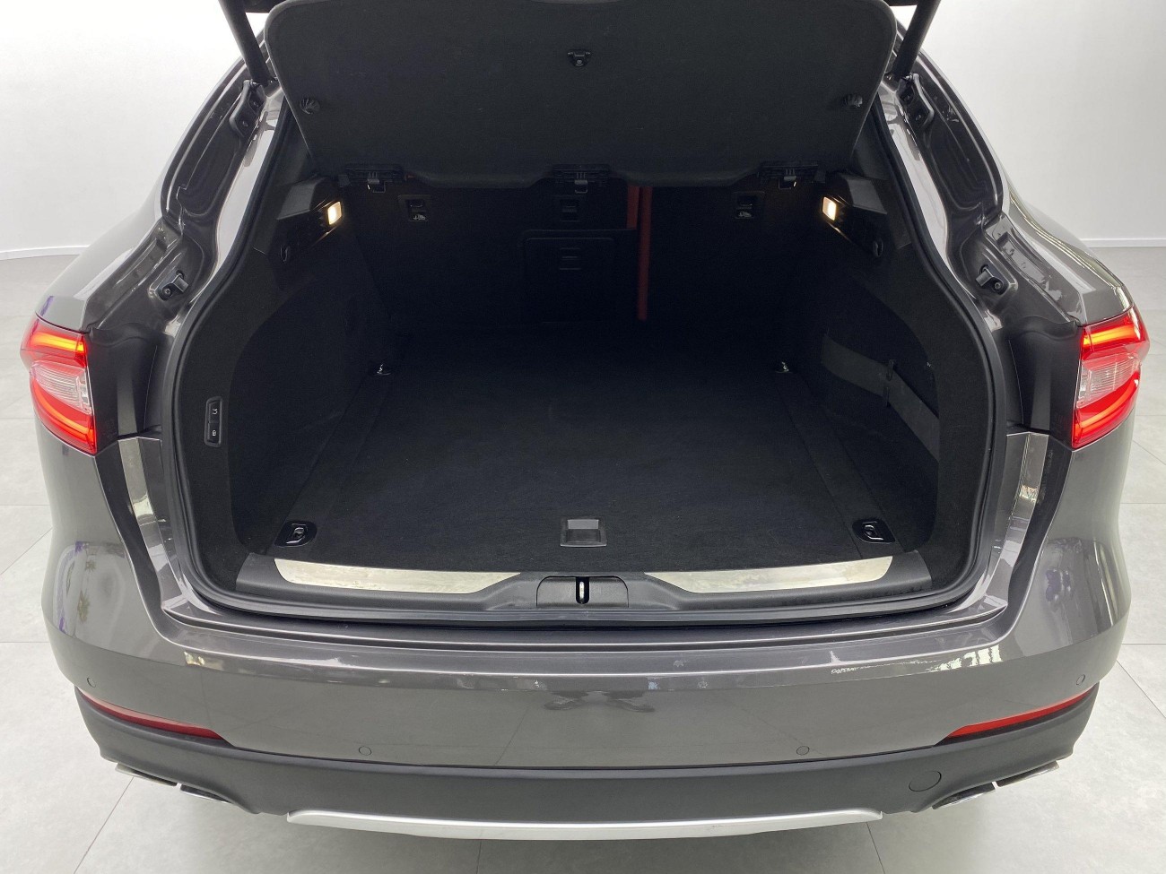 Maserati Levante 2021