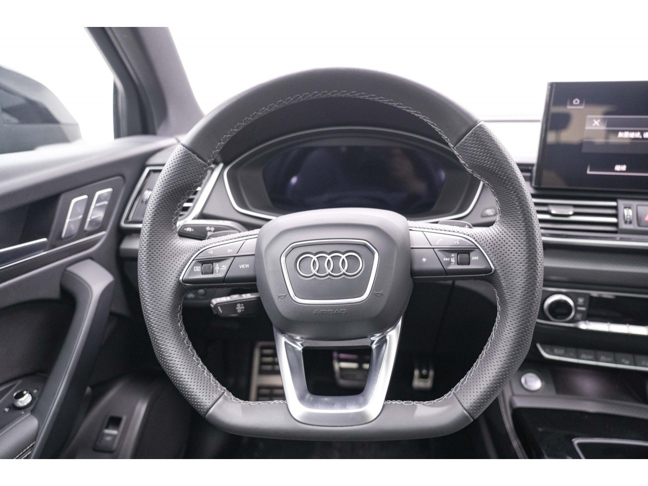 Audi Q5L 2024