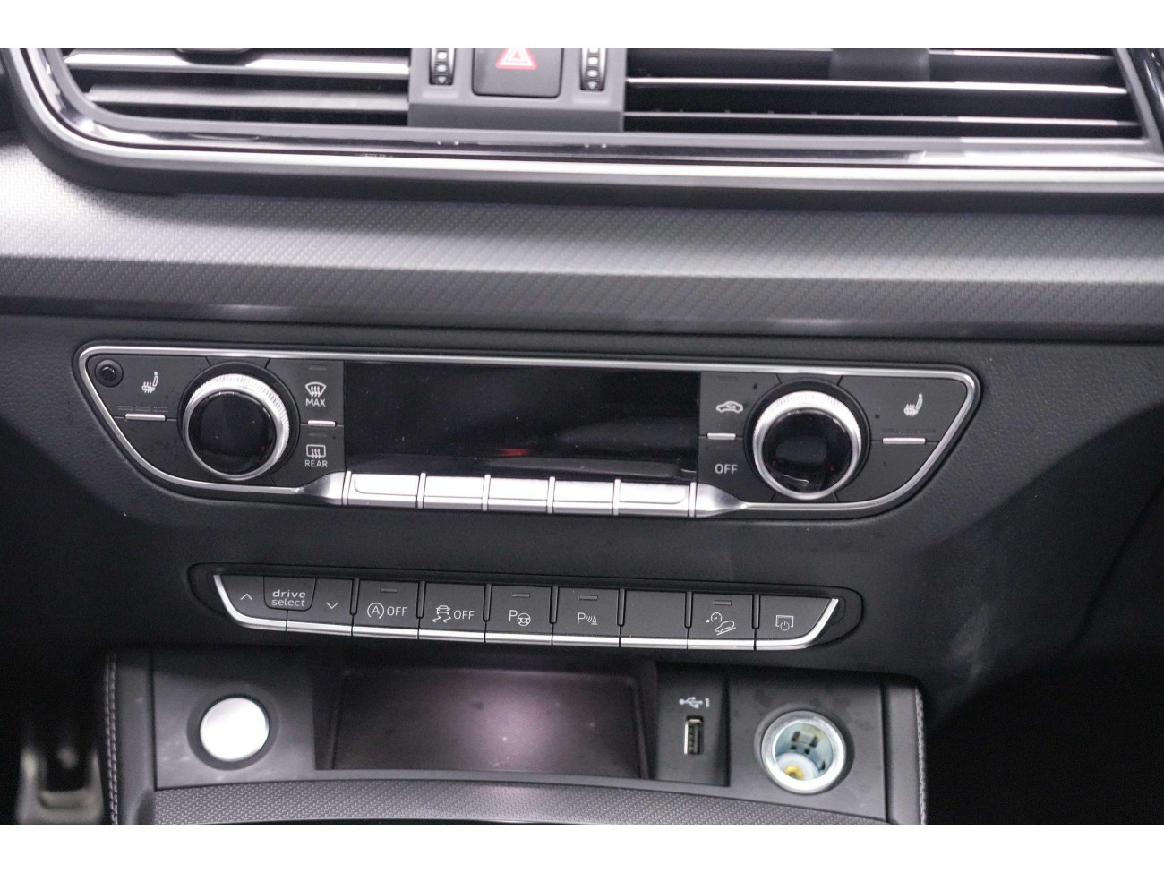 Audi Q5L 2024