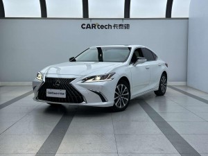 Lexus ES 200 2024
