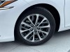 Lexus ES 200 2024