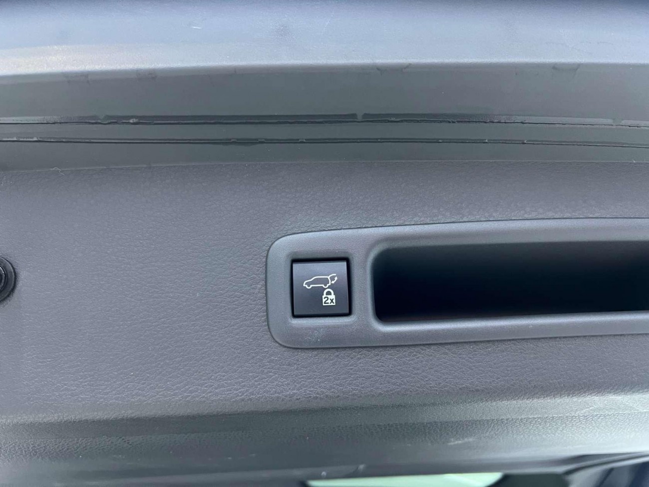 Toyota Granvia 2024