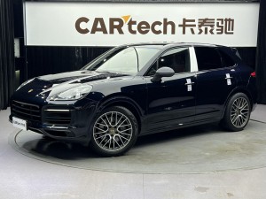 Porsche Cayenne 2021
