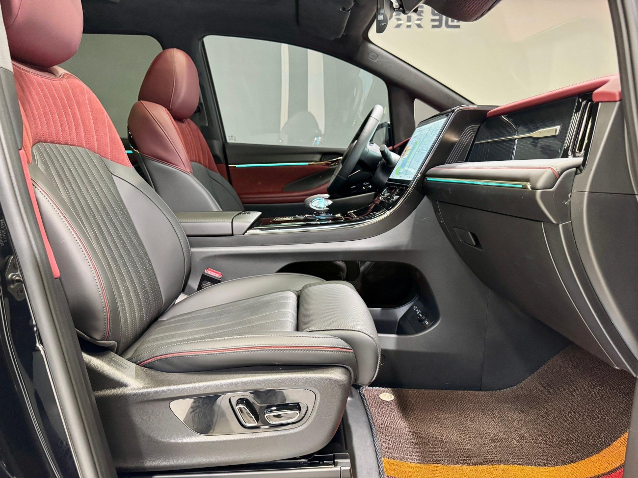 Trumpchi M8 2025