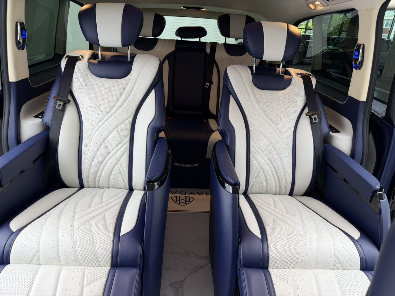 Mercedes-Benz 2020 2021