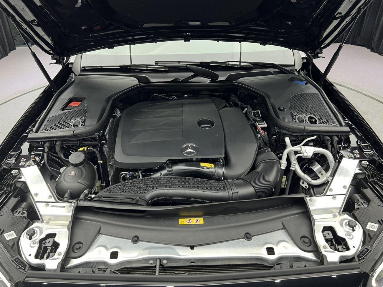 Mercedes-Benz E 300 L 2022