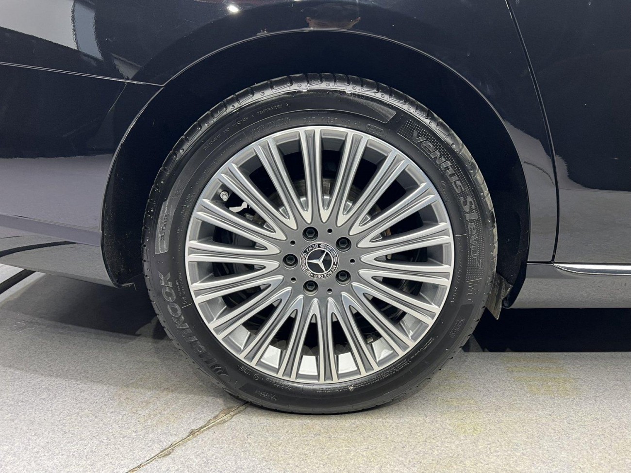 Mercedes-Benz E 300 L 2022