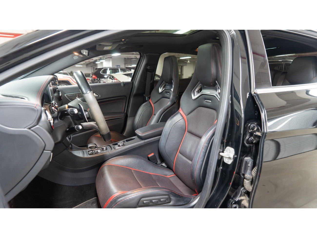 Mercedes-Benz GLA45 4MATIC 2016