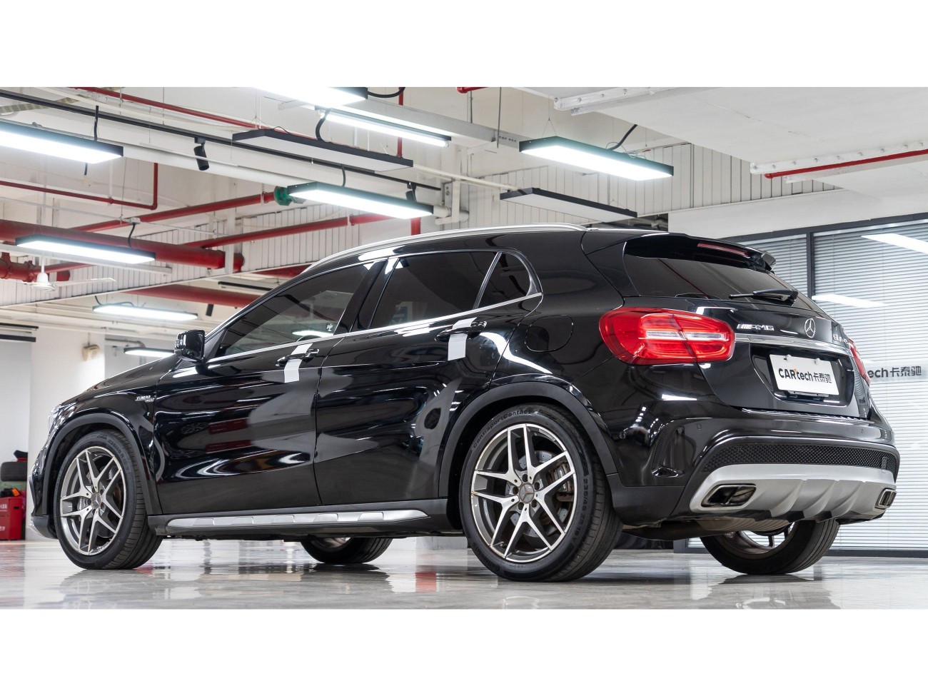 Mercedes-Benz GLA45 4MATIC 2016