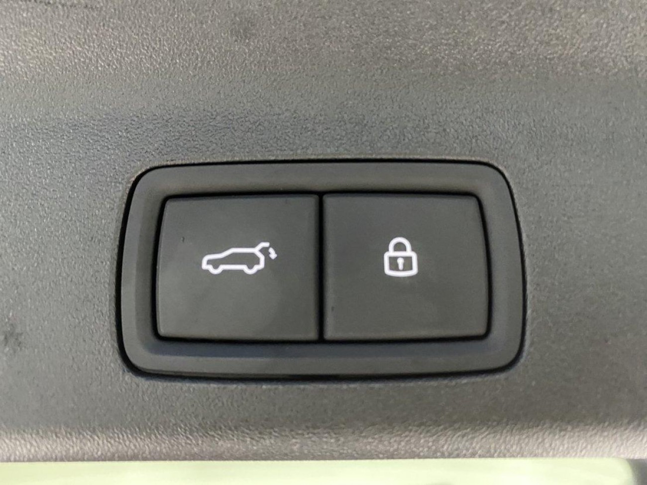 Li Auto L8 2025