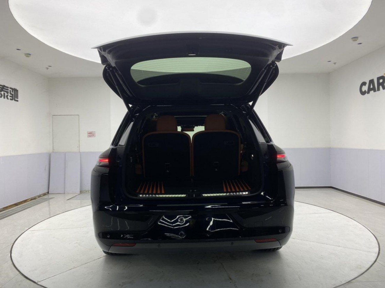 Li Auto L8 2025