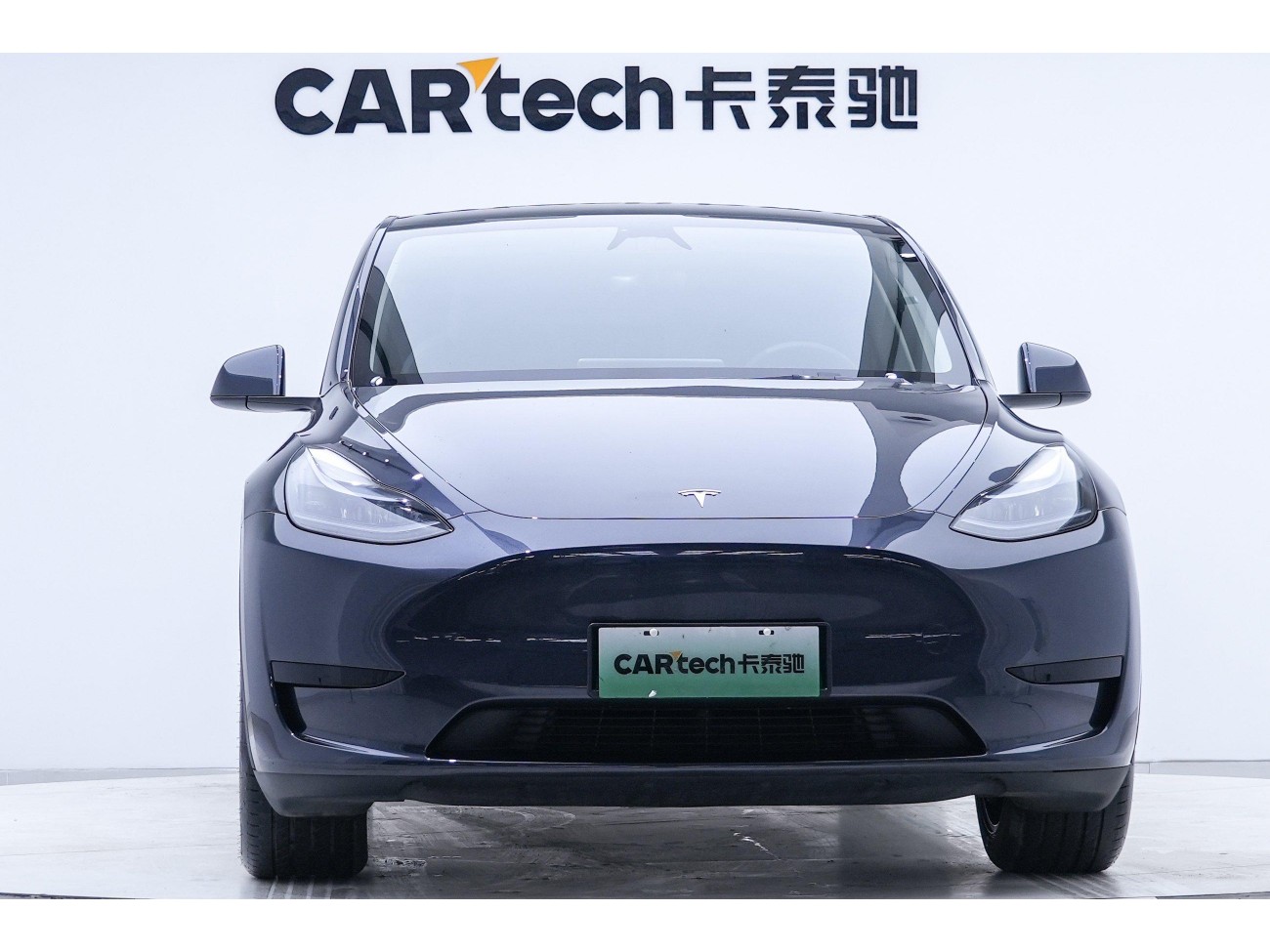 Tesla Model Y 2025
