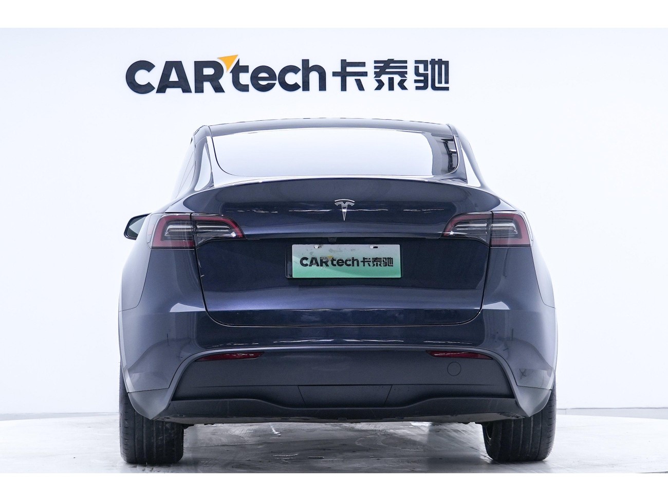 Tesla Model Y 2025