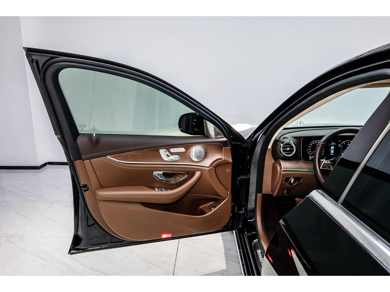 Mercedes-Benz E 300 L 2021