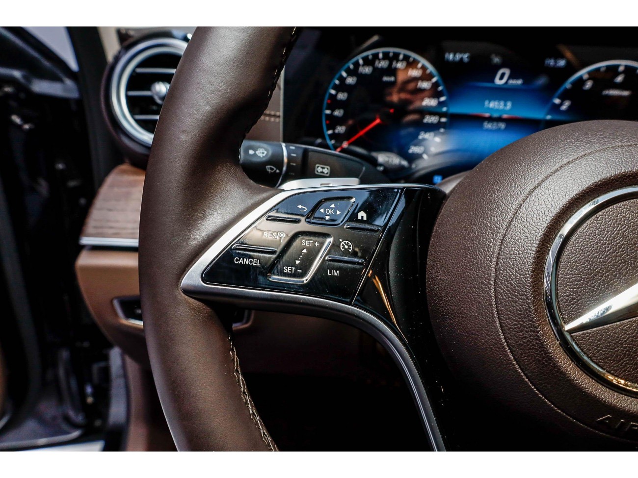 Mercedes-Benz E 300 L 2021