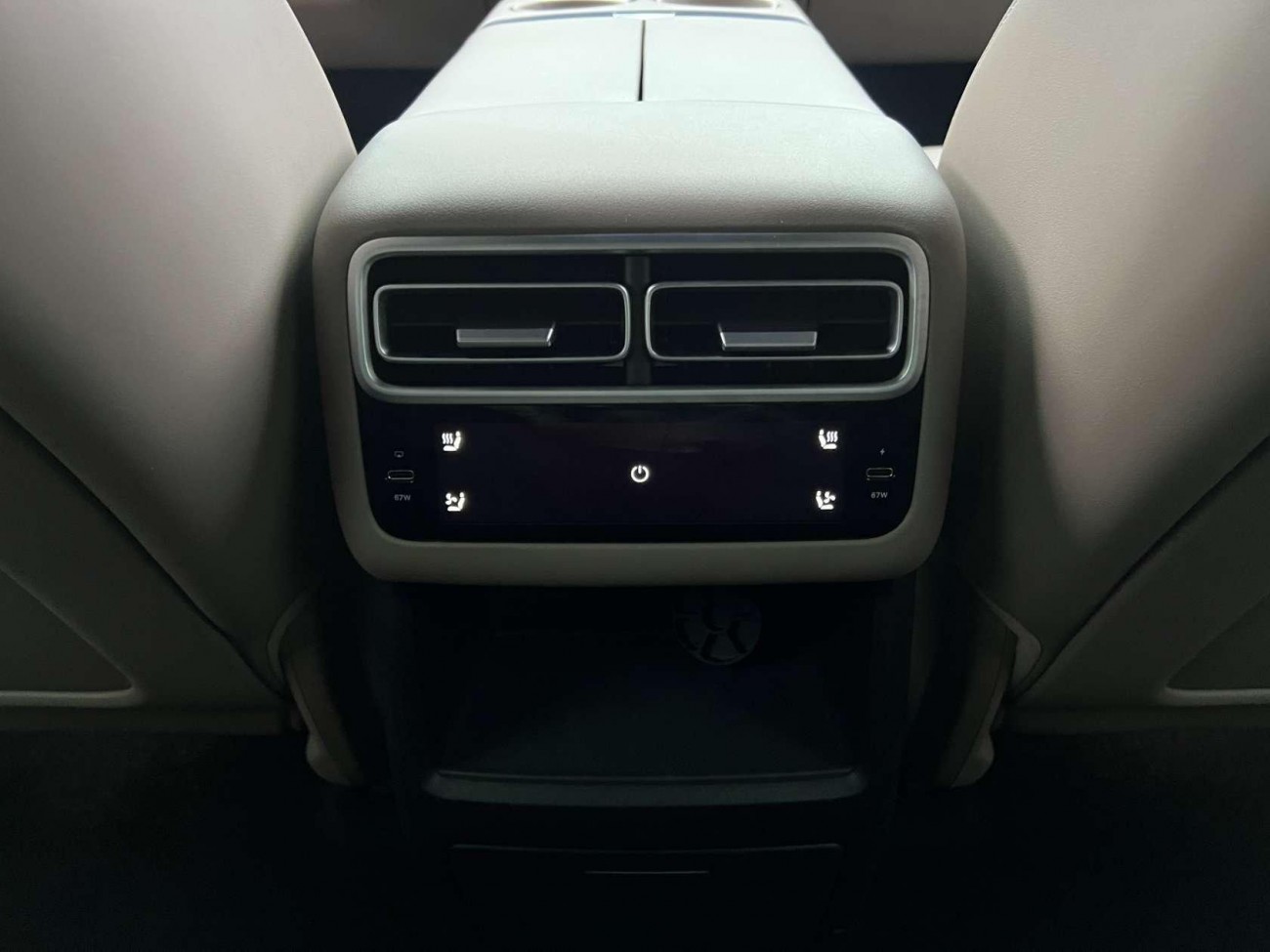 Li Auto L6 2025