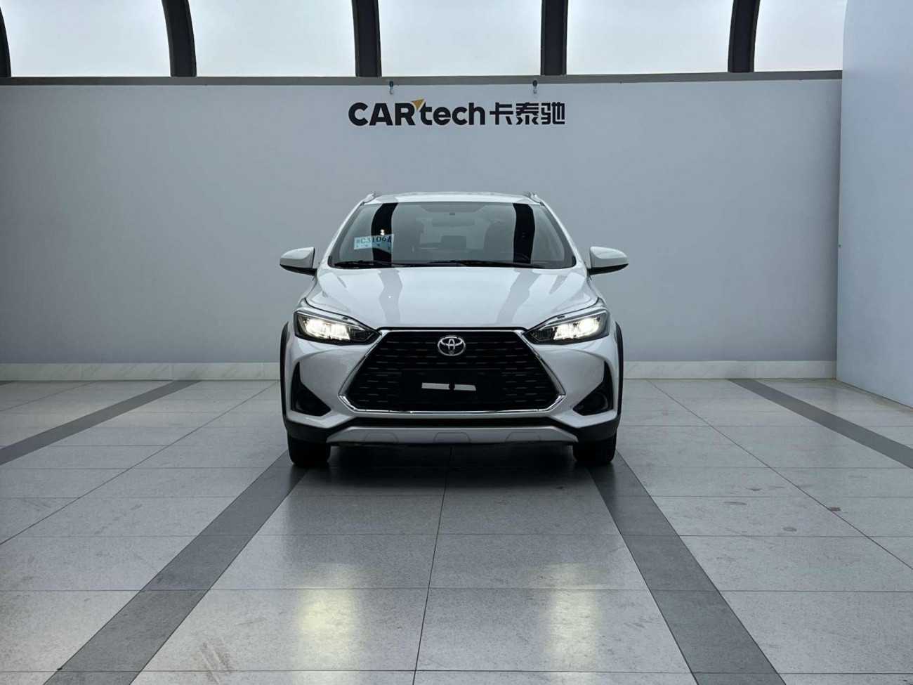 Toyota YARiS L 2022