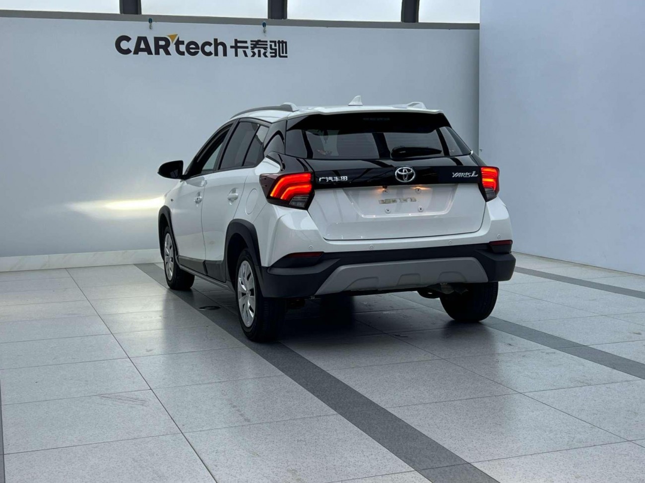 Toyota YARiS L 2022